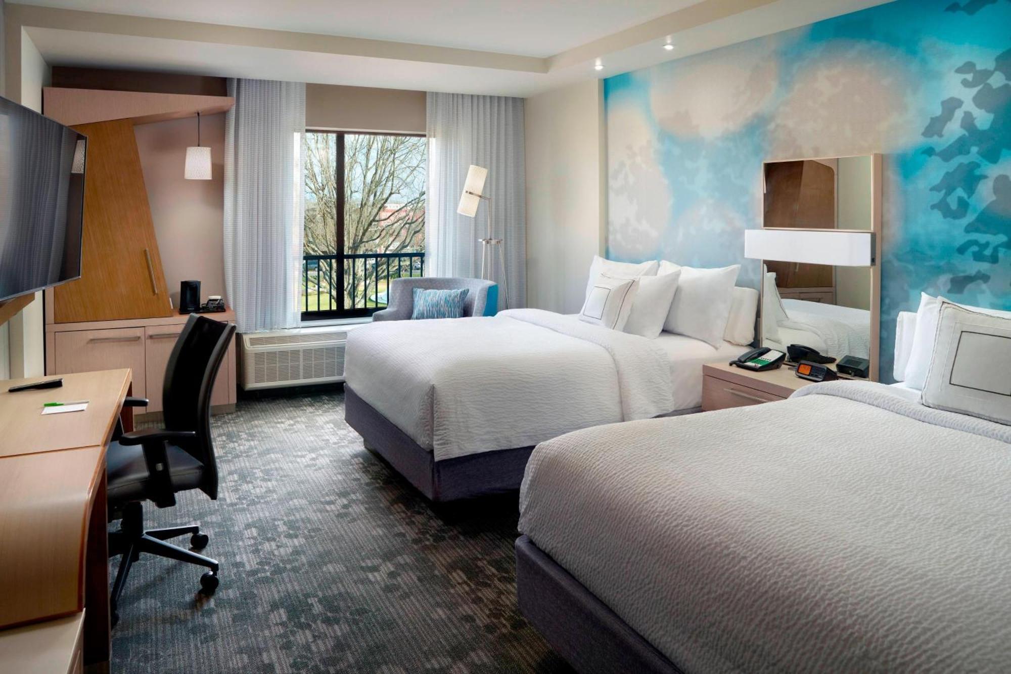 Courtyard By Marriott Lagrange Hotel Kültér fotó